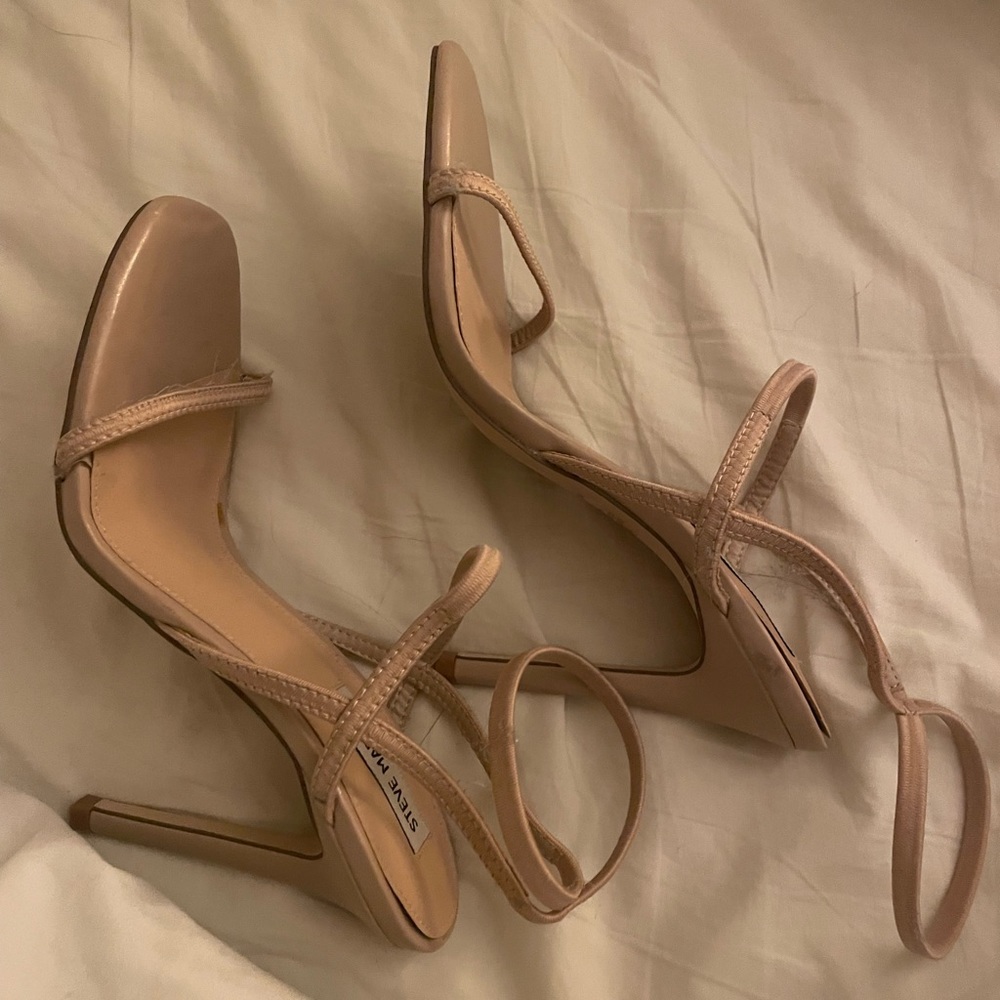 Steve Madden Carolena Tan heels